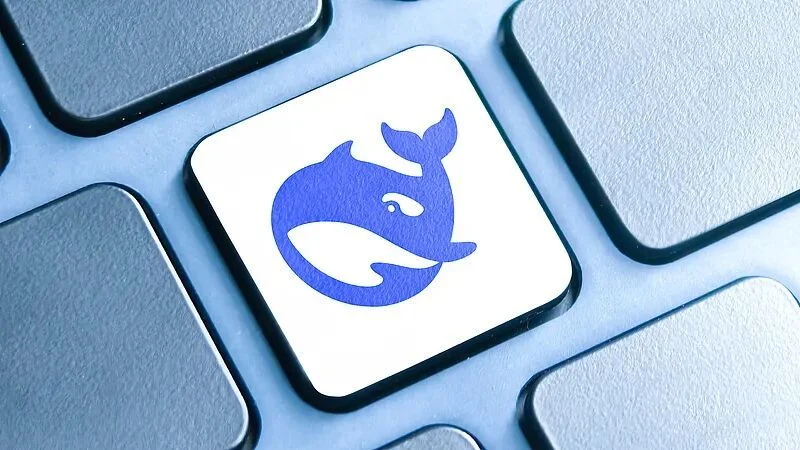 DeepSeek全量开源模型权重与Harness自动化评测